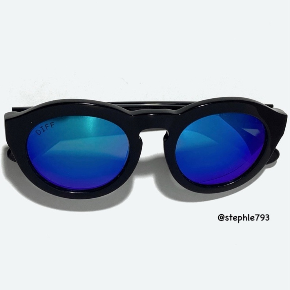 Diff Eyewear Dime blue mirror lens sunglasses